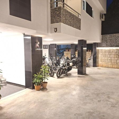 Hotel Qurku 2 Sarandë Exteriör bild